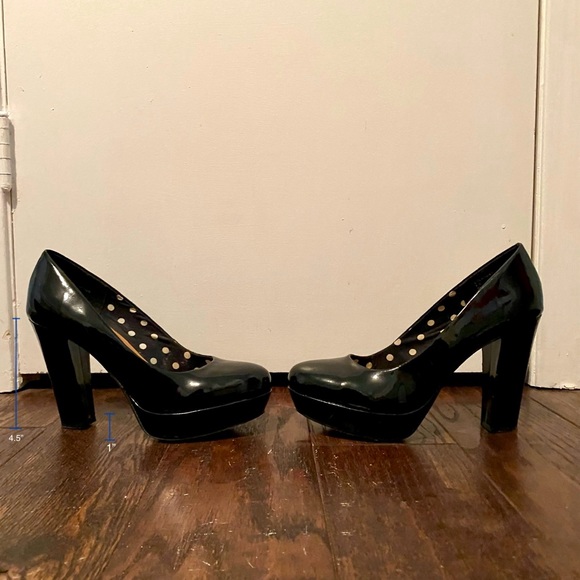 Madden Girl Black PATENT Leather Pumps with Platform - Picture 11 of 14